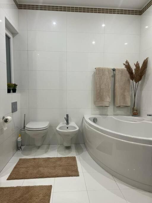 Pembroke St Julians Luxury, Comfort, Location Εξωτερικό φωτογραφία
